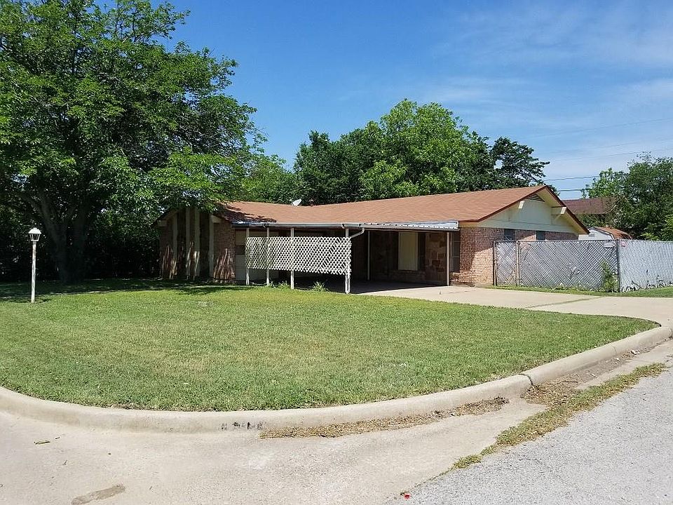 1st image of 1207 SE 21st St