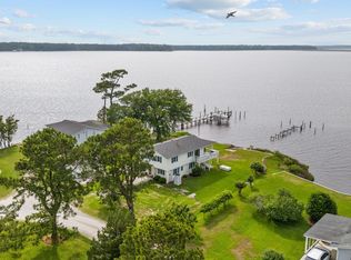 390 Morse Rd, Swansboro, NC 28584