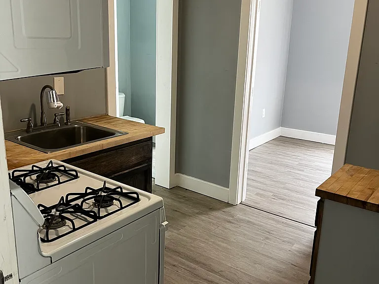 328 Ferry Ave #2 — Photo 2