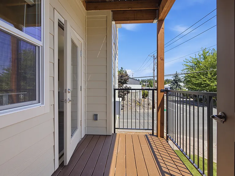 1435 Mildred Ln SE — Photo 13