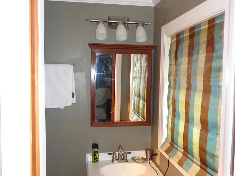 2702 Crawford Rd — Photo 7