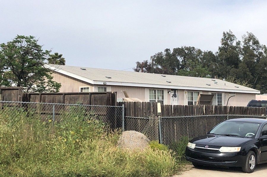 1st image of 33672 Beverly Dr