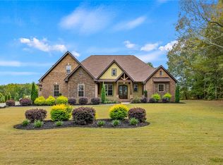 17 Ione Cir, Williamston, SC 29697