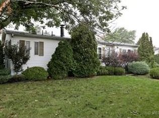 721 Huntsbridge Rd, Matteson, IL 60443