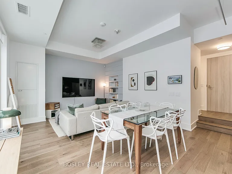 80 Vanauley St #Townhouse 112 — Photo 8