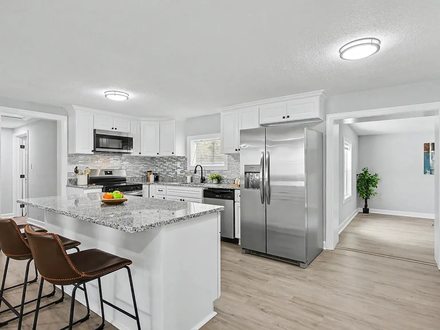4 bed, 1788 sqft, $3,000 — Photo 3