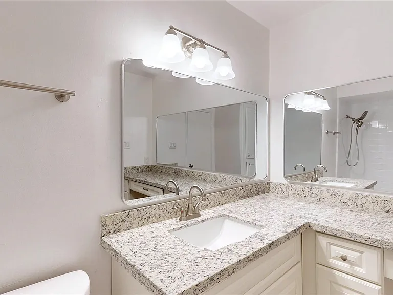 14147 Misty Meadow Ln — Photo 21