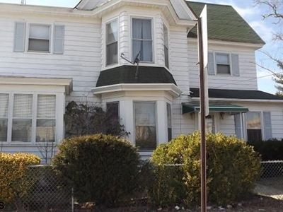 423 Broad St E, Millville, NJ, 08332