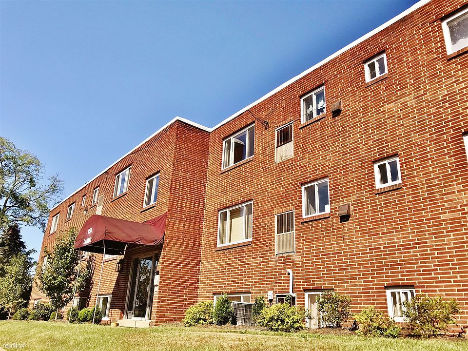 250 Laurel