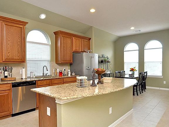 4th image of 26410 Sundown Cove Ln