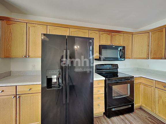 3rd image of 8817 Hadco Ln