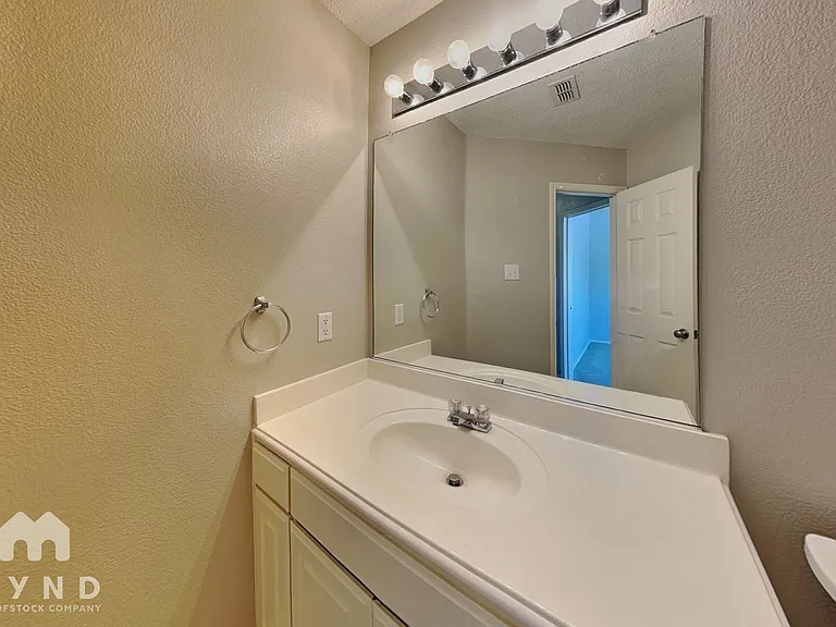 4611 Basil Dr — Photo 14