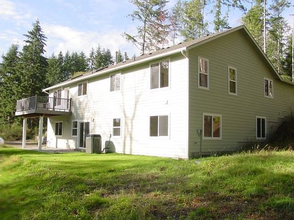 Privately located in Olalla on a paved road