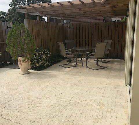 2nd image of 727 7th Ln