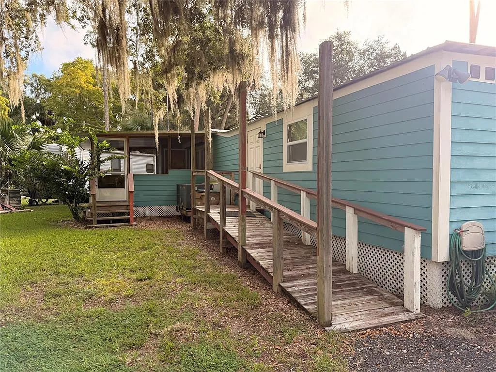 2 bed, 2.0 bath, 732 sqft, $2,250 — Photo 3