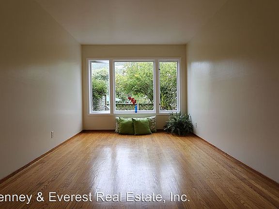3rd image of 1638-1640 10th Ave