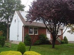 107 Greentree Rd, Clifton, NJ 07013