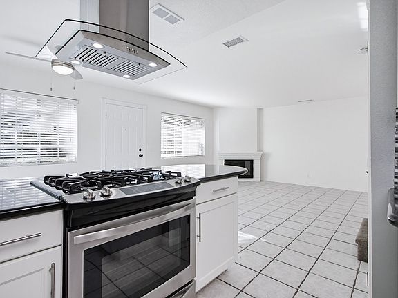 5th image of 10180 Palm Glen Dr Unit 54