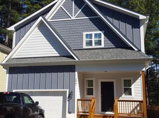 177 Pineland Cir, Raleigh, NC 27606