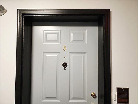 3rd image of 885 Cold Spring Rd APT 5