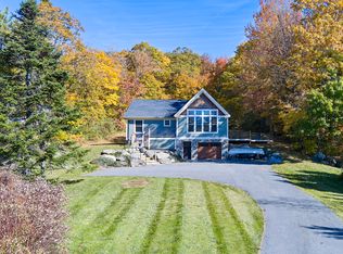 109 Washington St, Camden, ME 04843