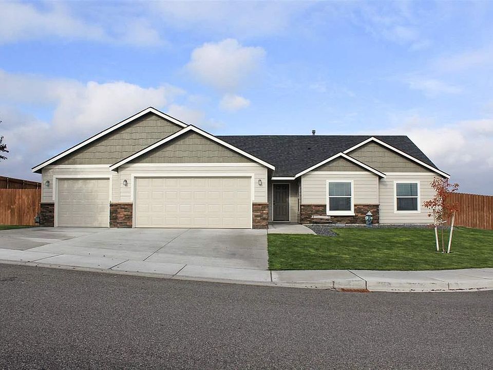 1st image of 3611 Artesia Dr