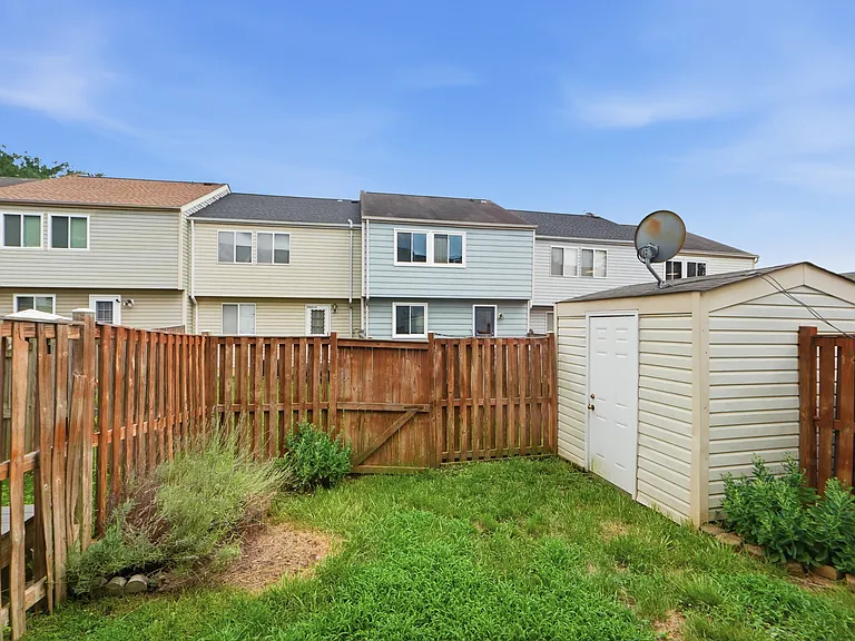 7 Leatherwood Ct — Photo 20