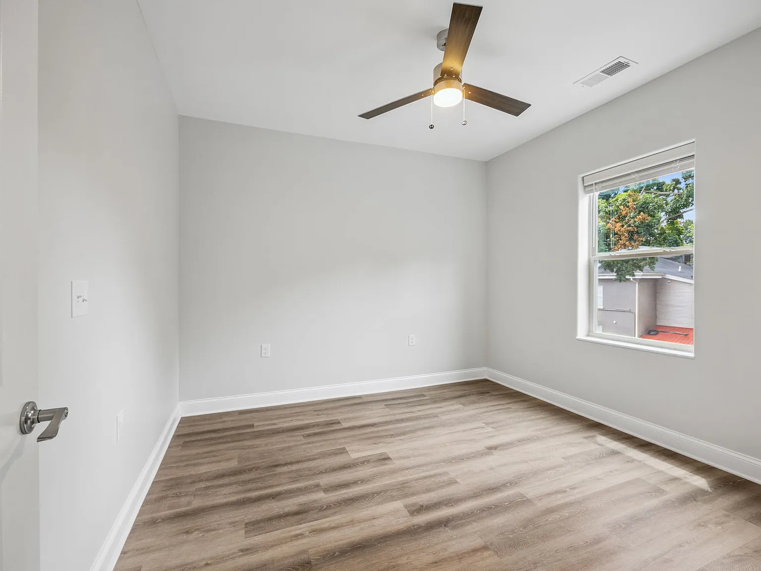4 bed, $725 — Photo 3