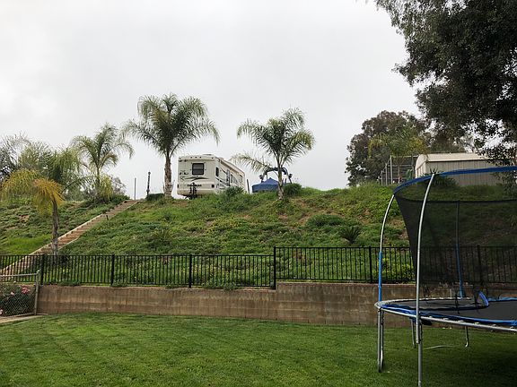 5th image of 35888 Vineyard St