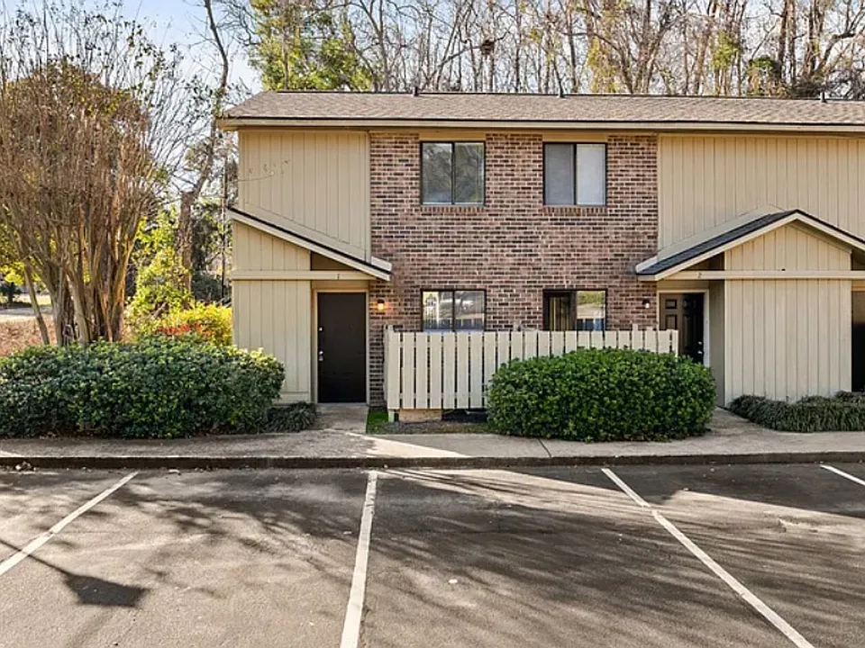 2807 Waddell Rd