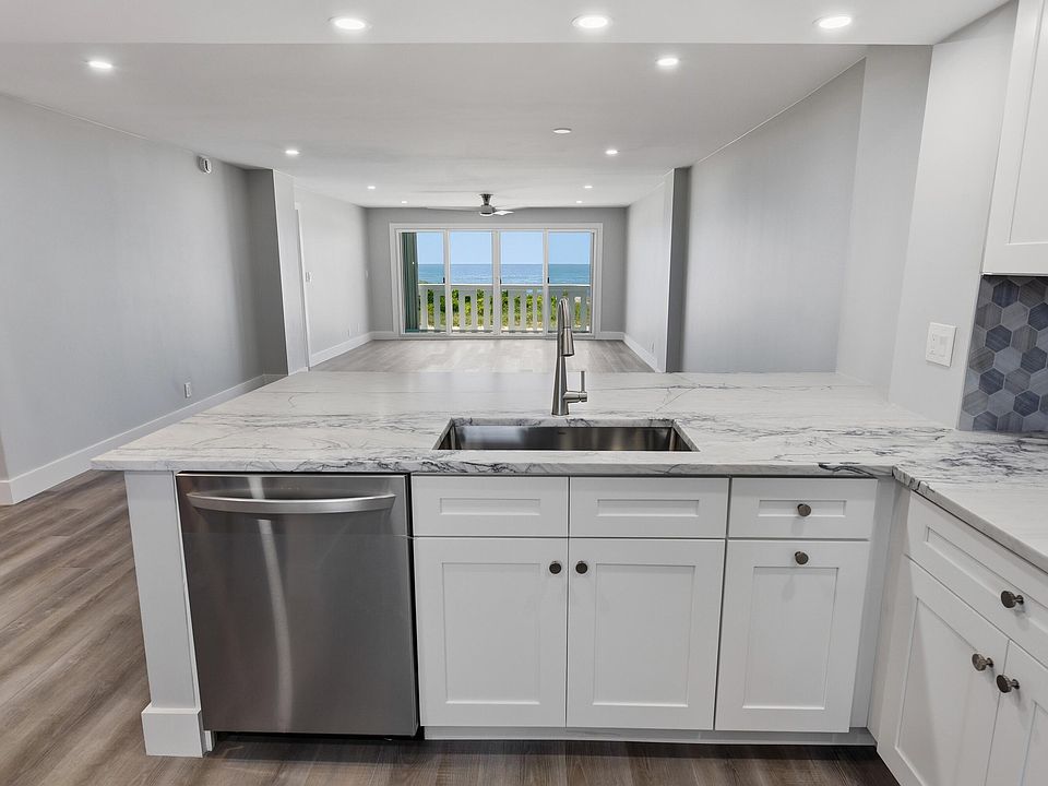 1st image of 1012 N Ocean Boulevard #202