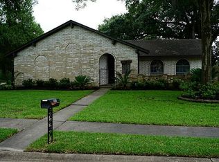 8803 Langfield Ct, Houston, TX 77040