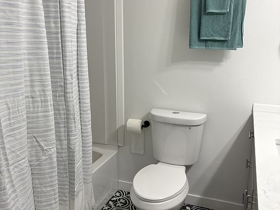 5th image of 7628 S Park Ave #A