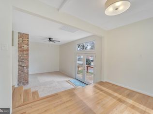 10809 Javins St, Glenn Dale, MD