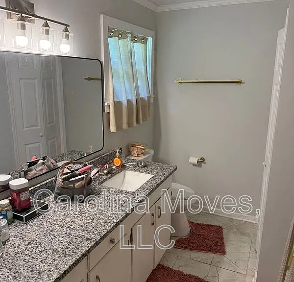 1004 Blanton Pl — Photo 13