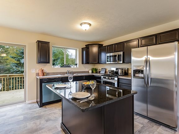 3rd image of LOT 10 Daggett Ave