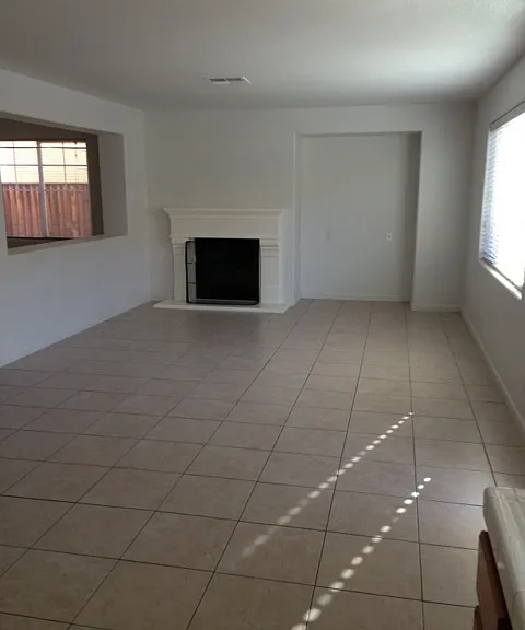 2328 S Fallbrook Dr — Photo 9