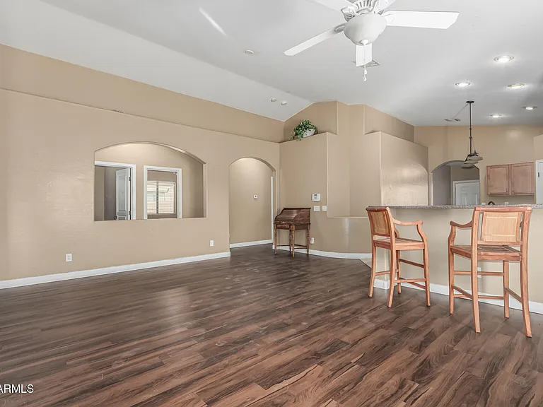 2513 W Novak Way — Photo 9