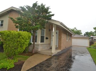 8937 Cherry Ave, Morton Grove, IL