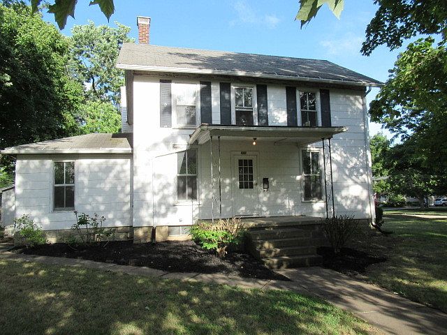 1st image of 306 N Wood St