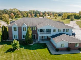 927 Lannon Ter, Racine, WI 53406