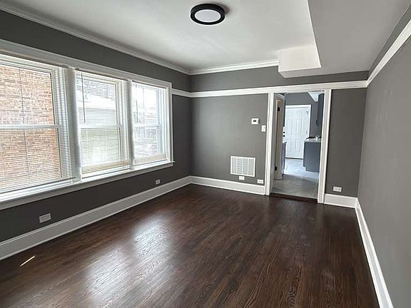5th image of 8210 S Marshfield Ave #2
