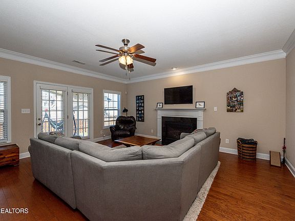 5th image of 1106 Meadowmist Ln