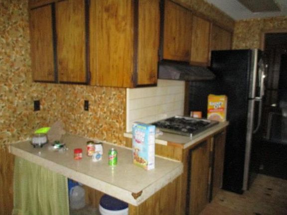 5th image of 109 Tomlinson Ave