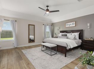 13709 Gaff Rig Dr, La Marque, TX 77568