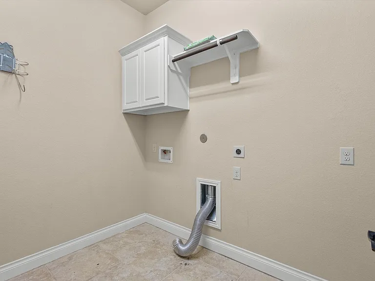 2524 Davis Prairie Ln — Photo 38