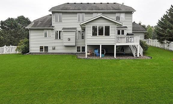 2nd image of 900 Interlachen Echo