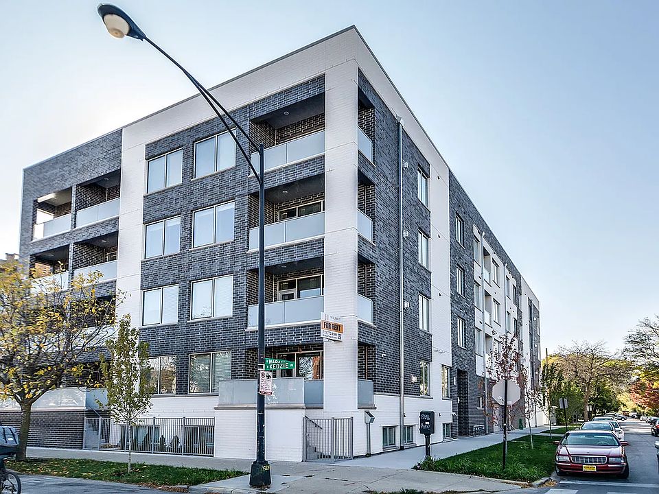 1st image of 3201 W Wabansia Ave #1B