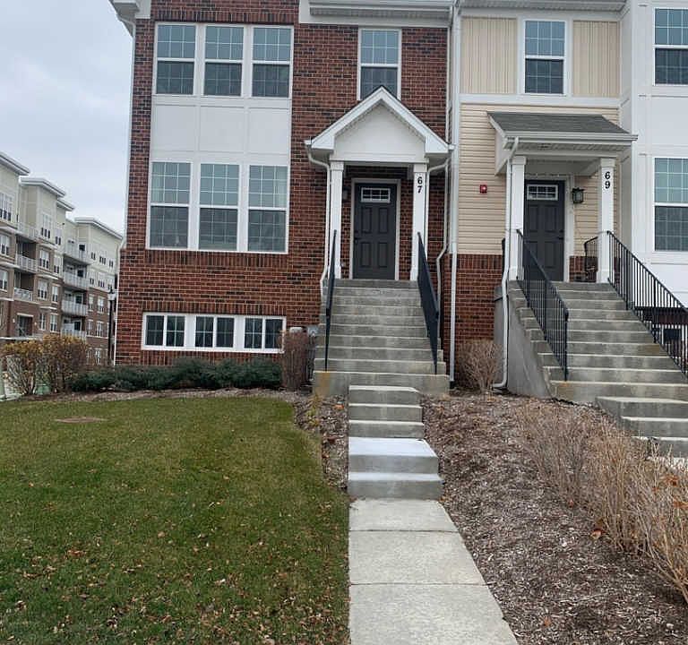 1st image of 67 Nicholas Dr W