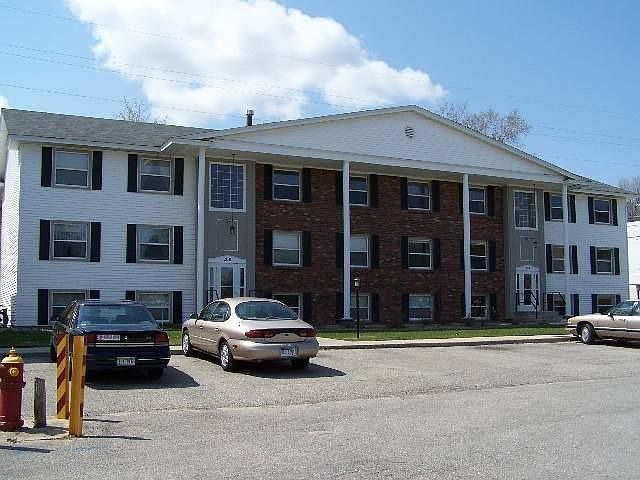 1st image of 202 Circle Dr APT A